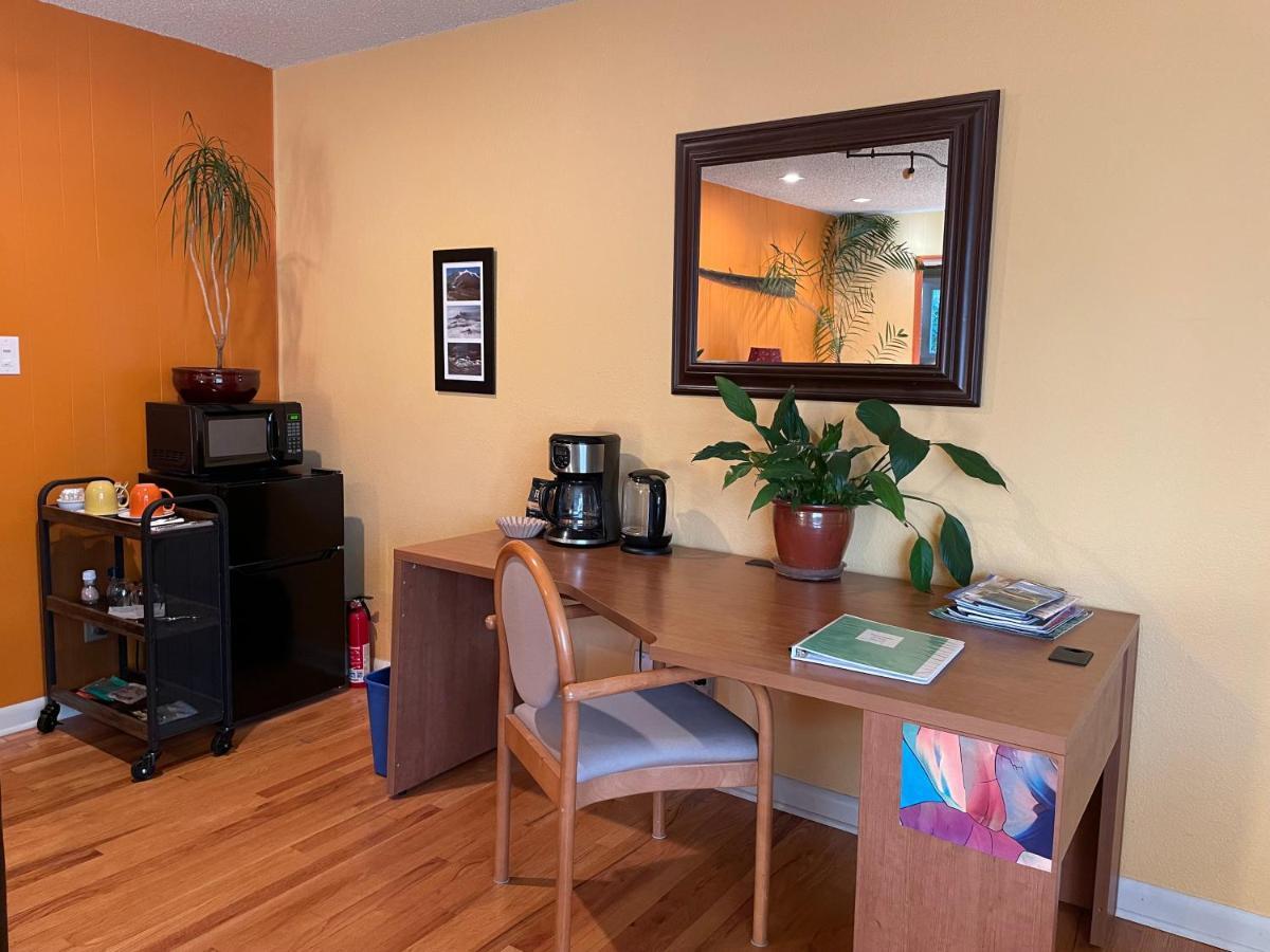 Turnagain Guest House Анкоридж Экстерьер фото
